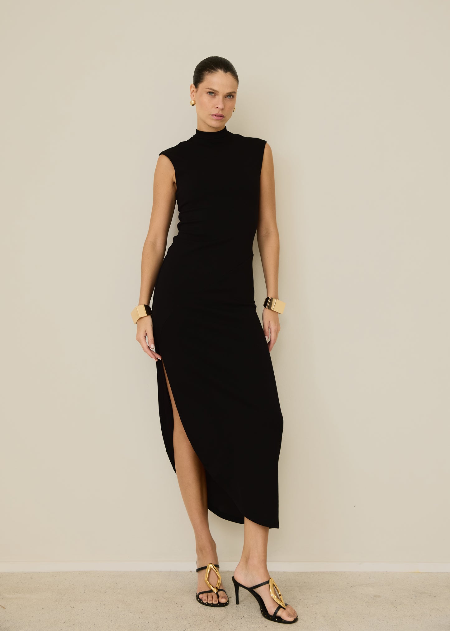 VESTIDO ASSIMÉTRICO MODAL KRONNE