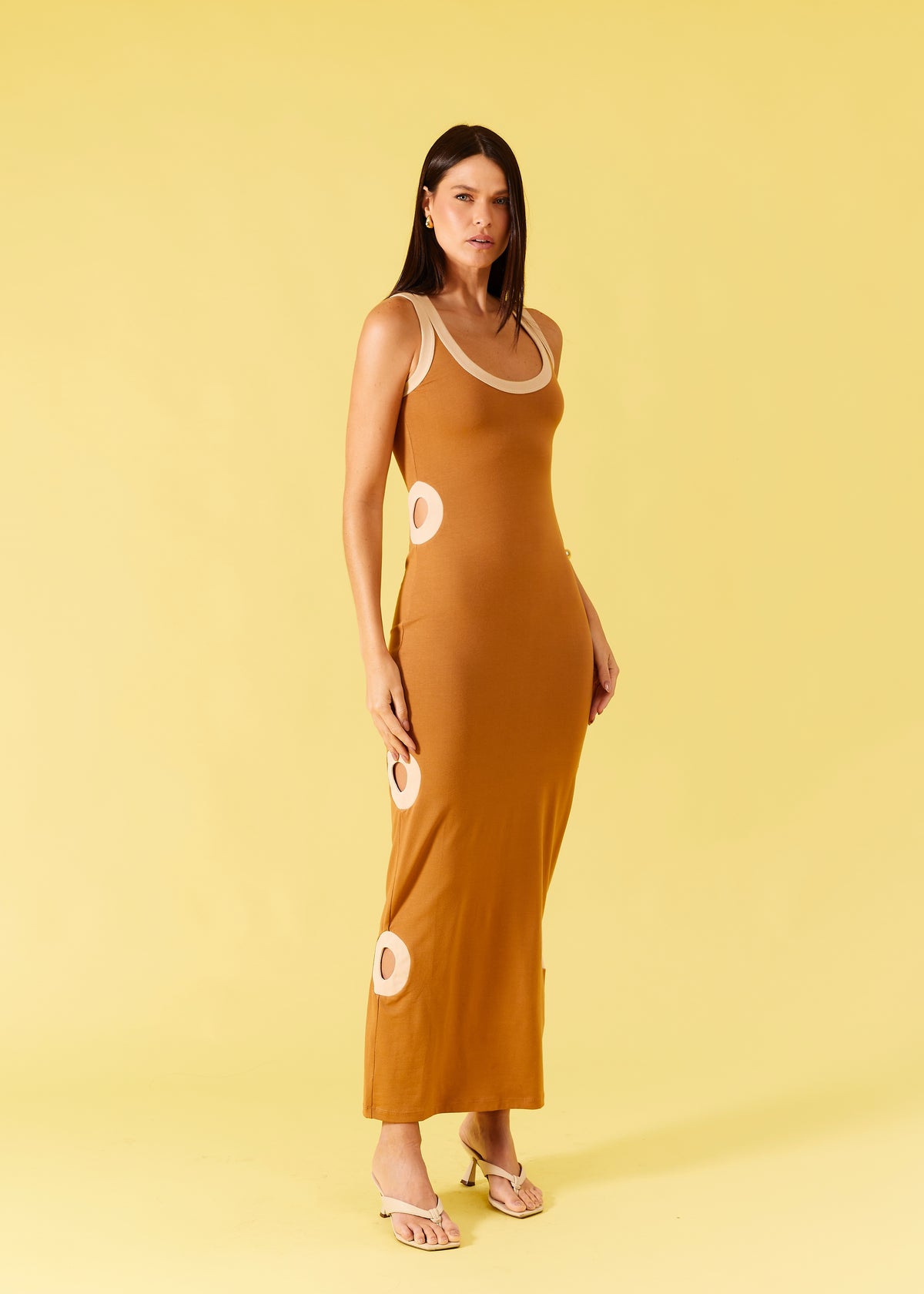 VESTIDO REGATA RECORTES KRONNE