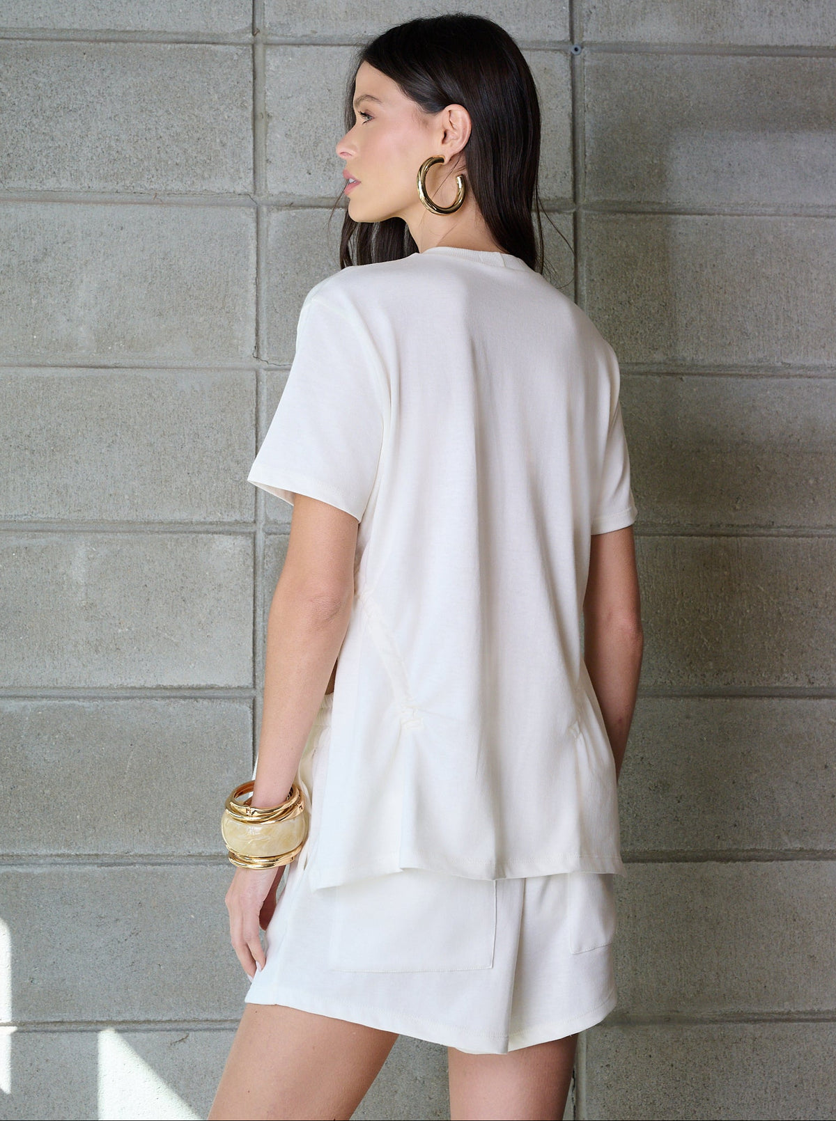 CONJUNTO BLUSA FRANZIDA COM CADARÇO E SHORT COR ELASTICO