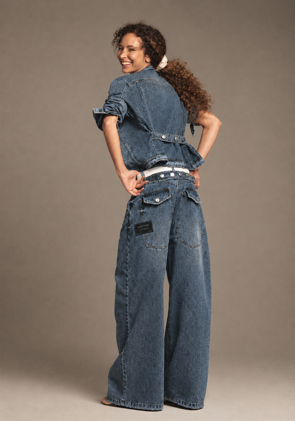 CALÇA JEANS C/FAIXA REGULADORA