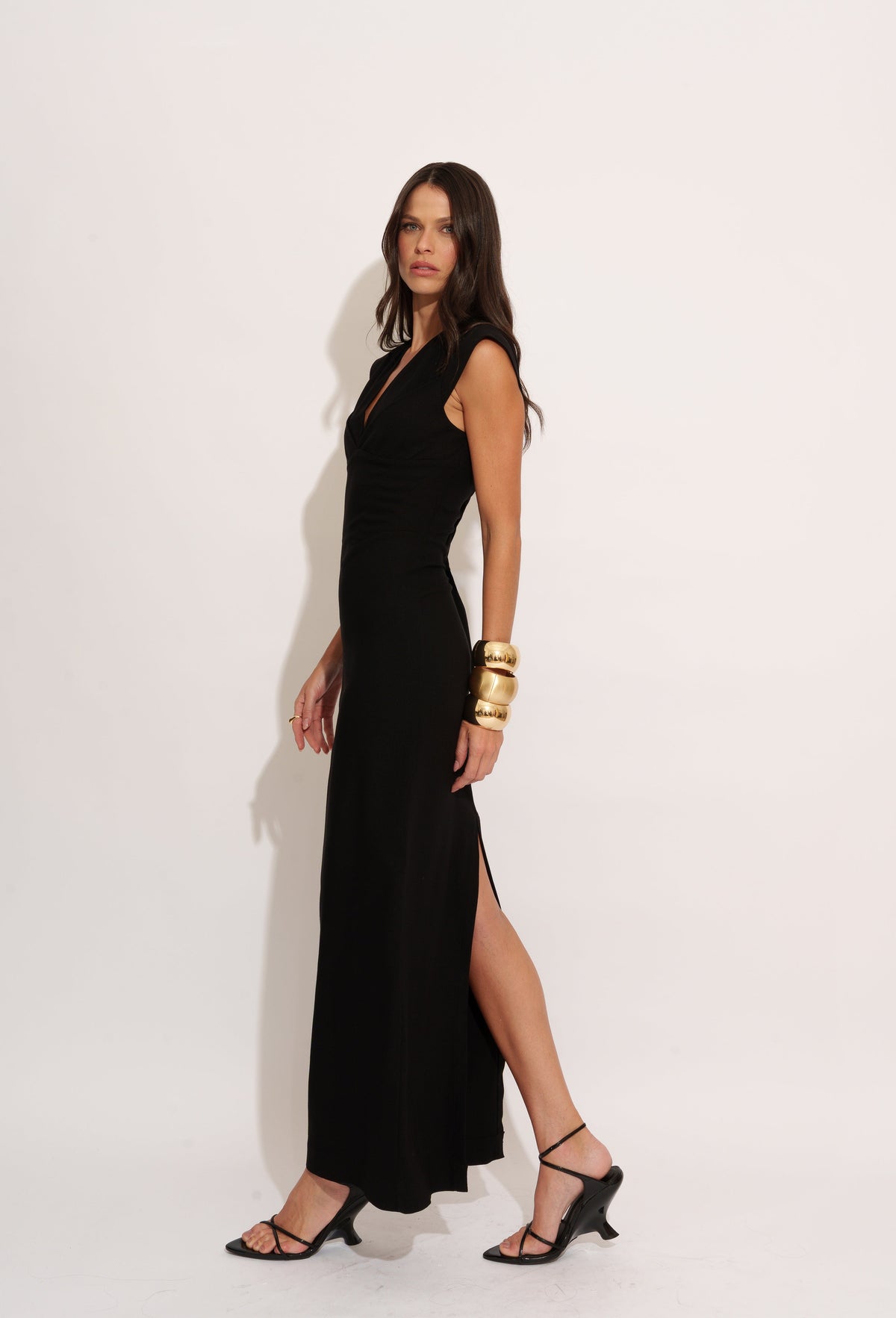 VESTIDO RECORTES CREPE KRONNE
