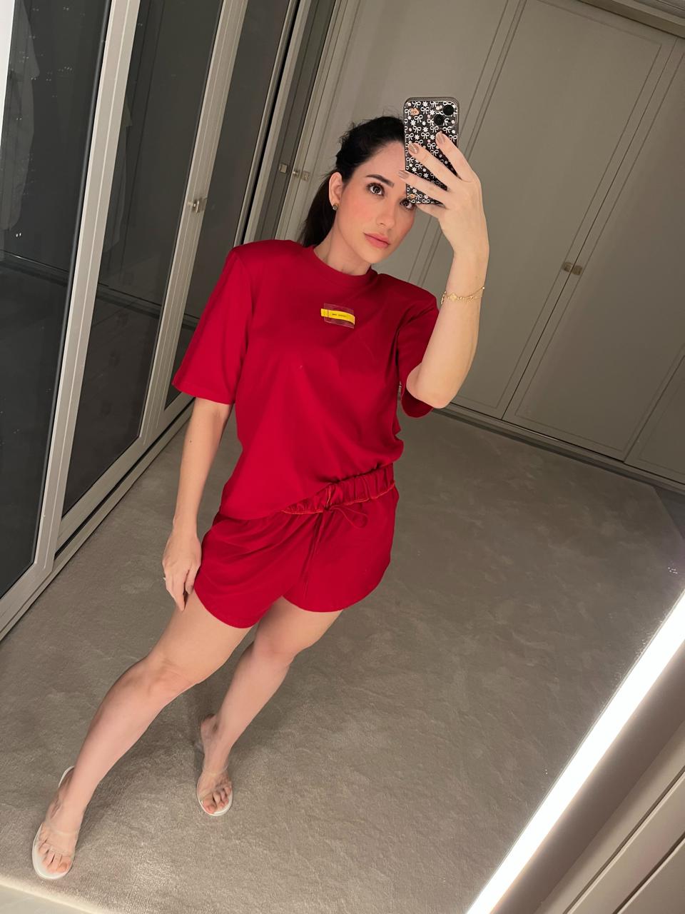 CONJUNTO T-SHIT OMBEIRA E SHORT KRONNE