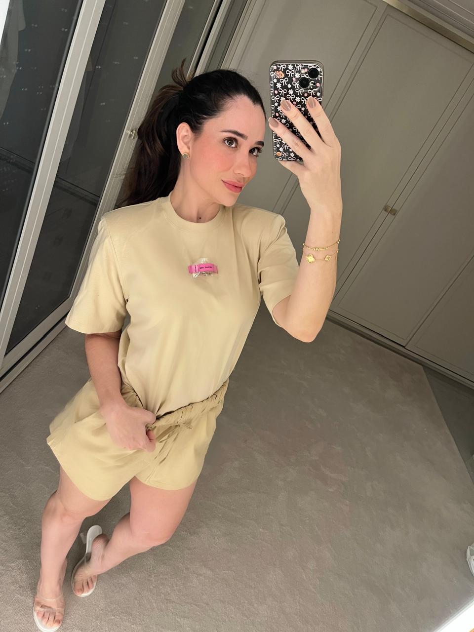 CONJUNTO T-SHIT OMBEIRA E SHORT KRONNE