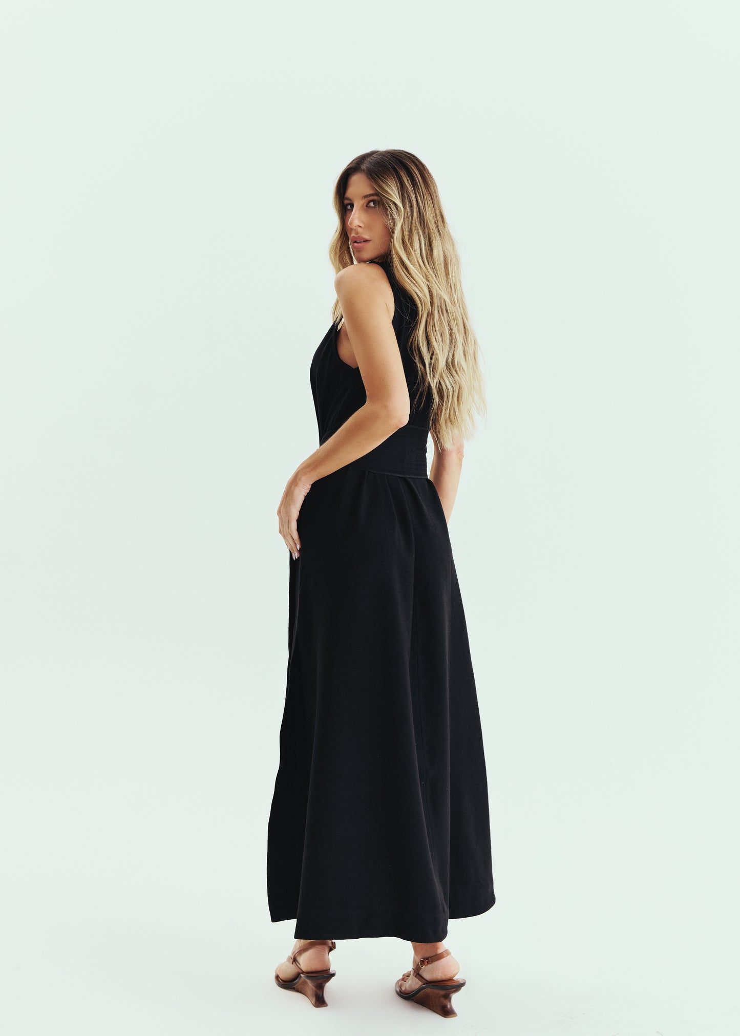 VESTIDO RETO COM FAIXA KRONNE