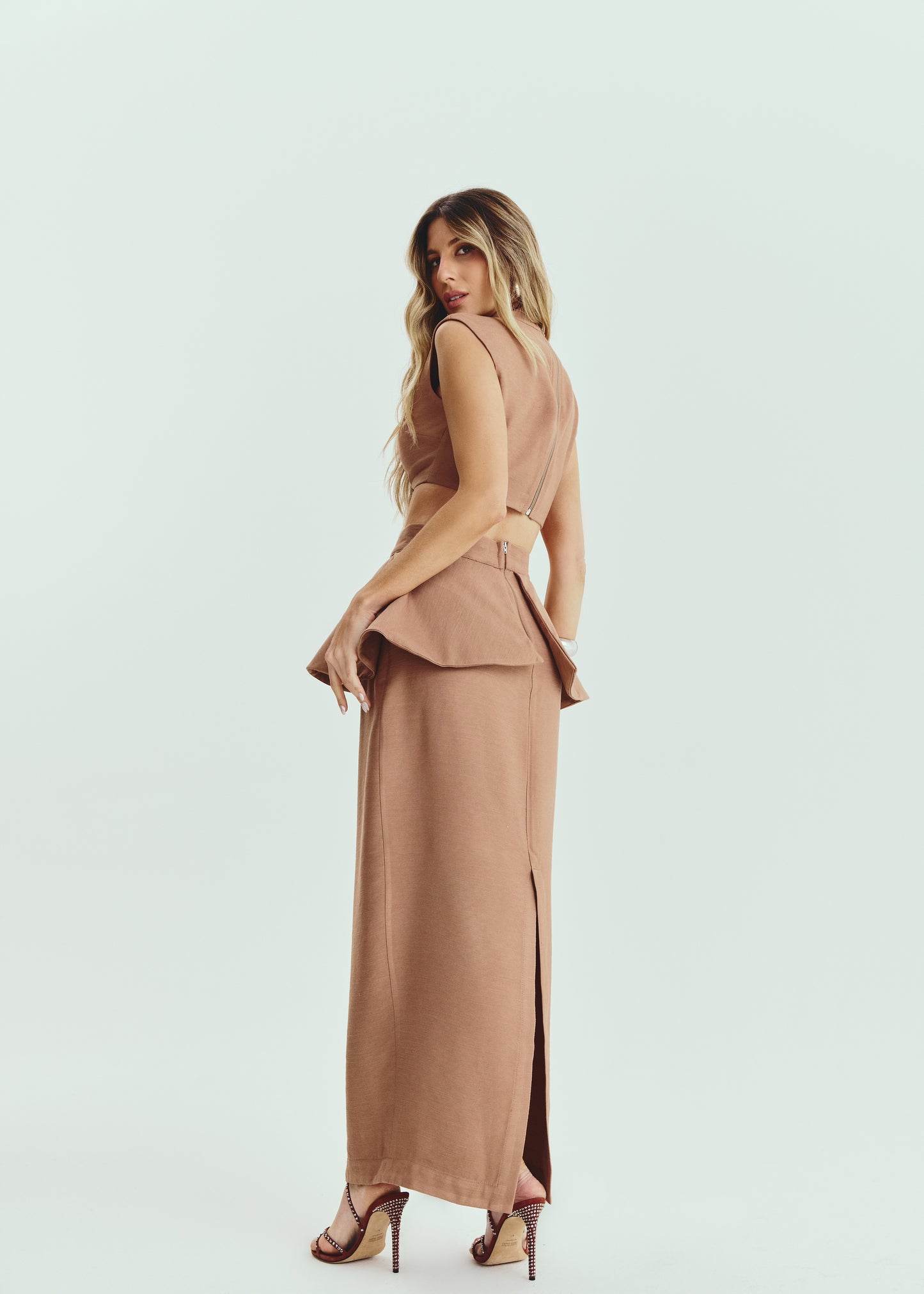 CONJUNTO CROPPED + SAIA COM PEPLUM KRONNE