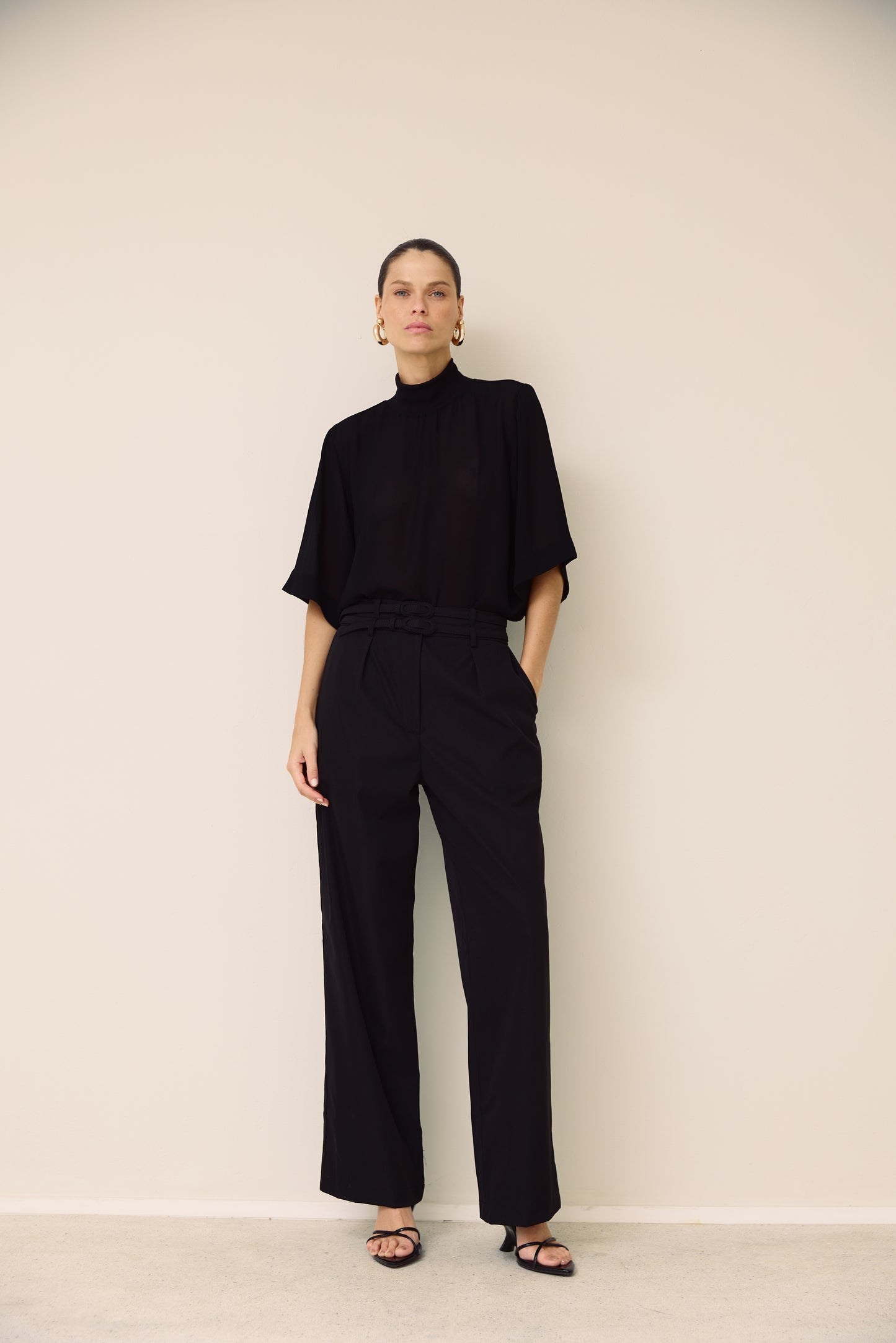 CALÇA FLARE CINTO DUPLO KRONNE