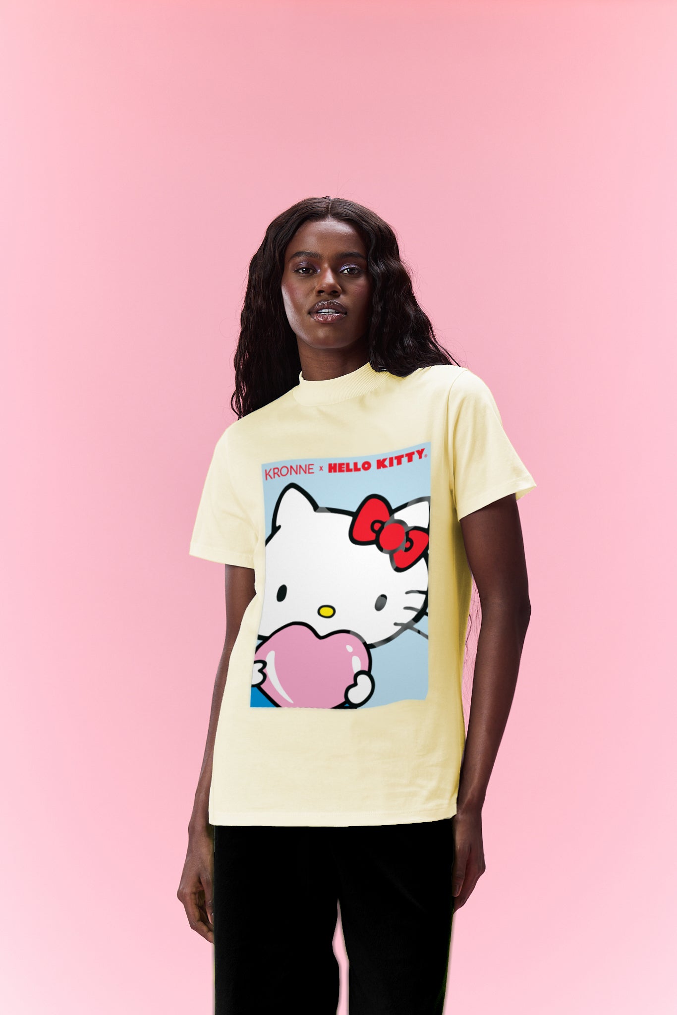 T-shirt gola alta Hello Kitty coração