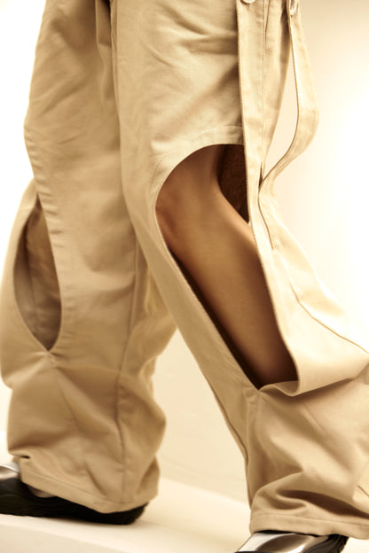 CALÇA DETALHE CUT OUT KRONNE