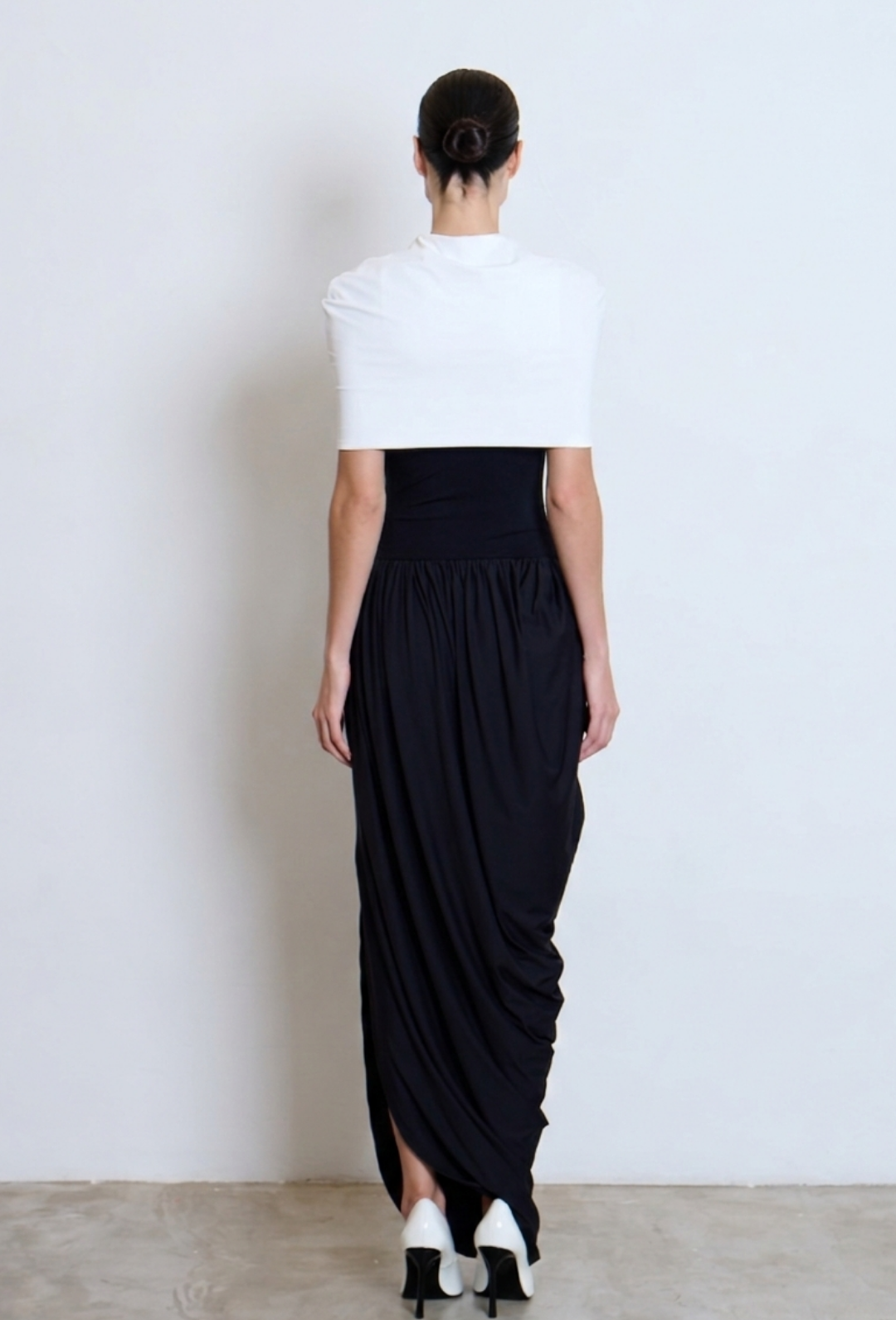 VESTIDO LONGO DRAPEADO KRONNE