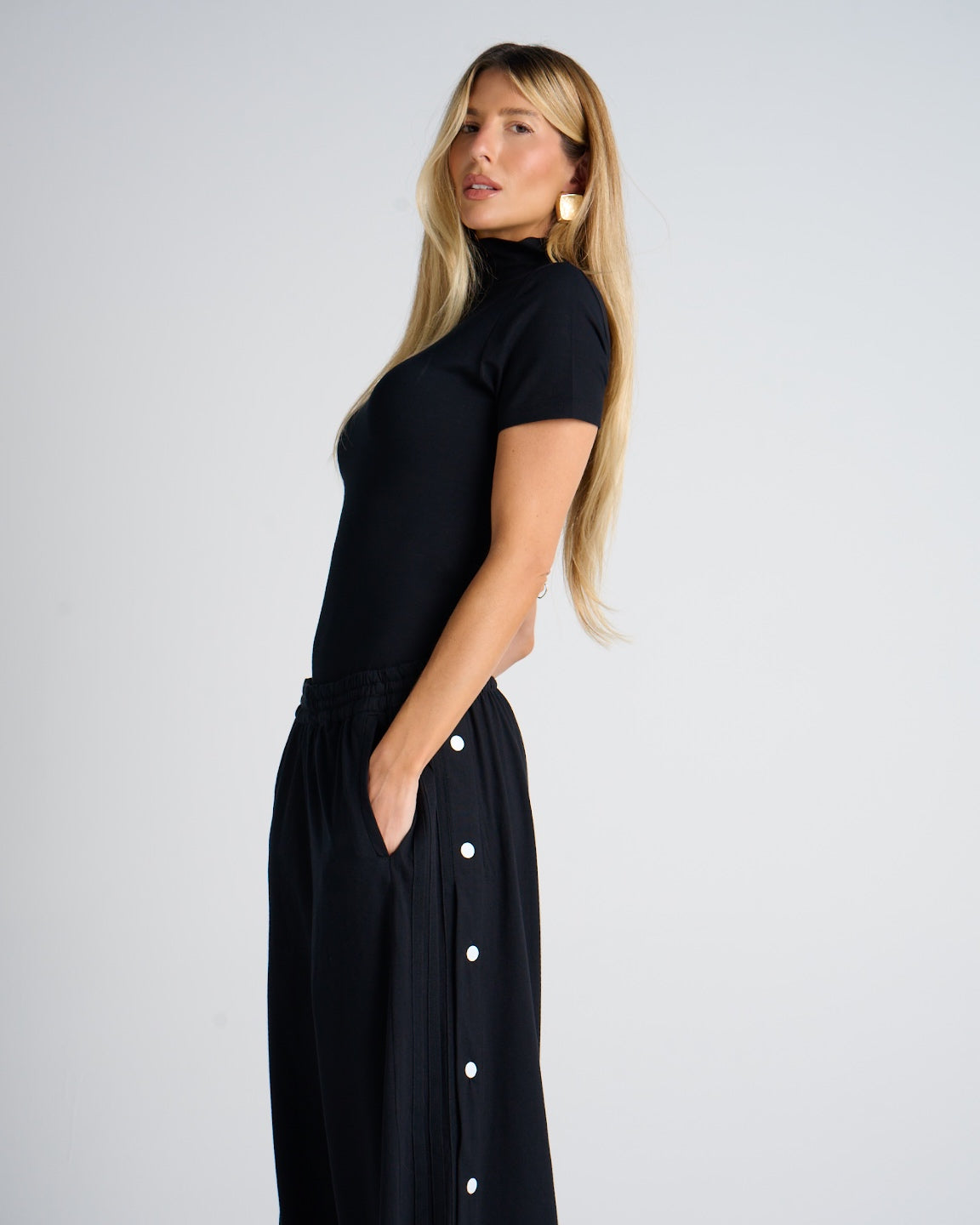 CONJUNTO BABYLOOK E CALÇA COM BOTÕES KRONNE