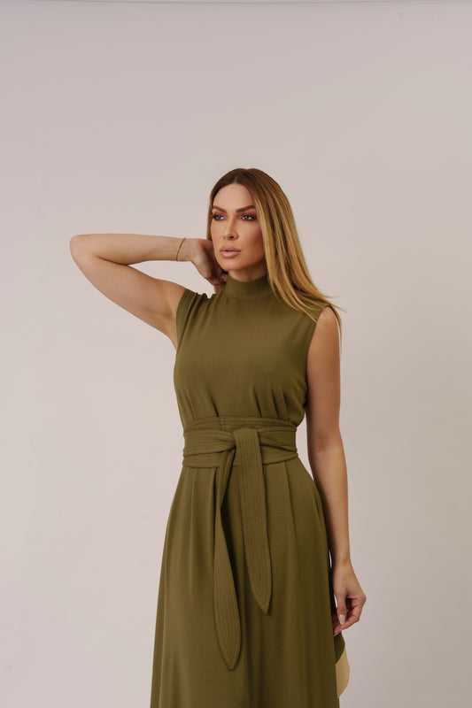 VESTIDO MIDI COM GOLA ALTA KRONNE