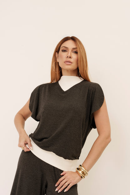 CONJUNTO BLUSA + CALÇA RECORTES KRONNE