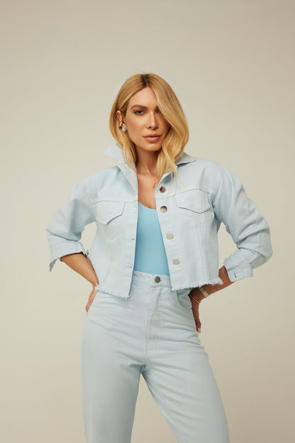 JAQUETA CURTA COM ETIQUETA KRONNE