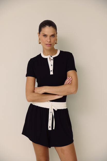 CONJUNTO BLUSA BABYLOOK + SHORT CÓS ELÁSTICO P&B KRONNE
