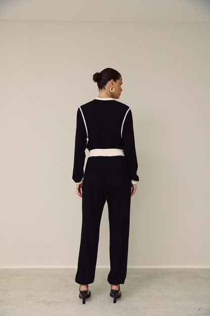 BLUSA COM DETALHE ZIPER + CALÇA JOGGER KRONNE