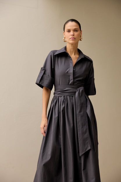 VESTIDO MIDI COM FAIXA