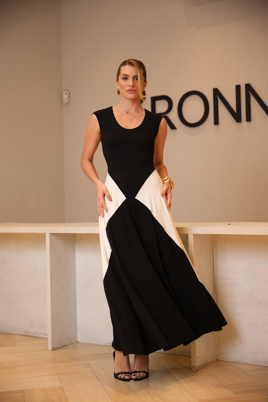 VESTIDO LONGO RECORTES