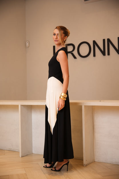 VESTIDO LONGO RECORTES