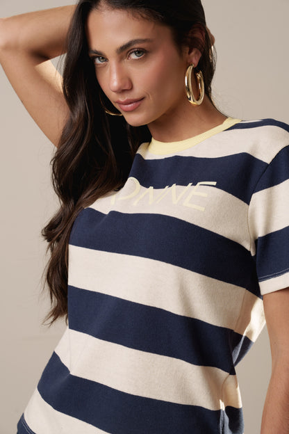CONJUNTO BLUSA GOLA ALTA COM VIVO E SHORT DE VIES