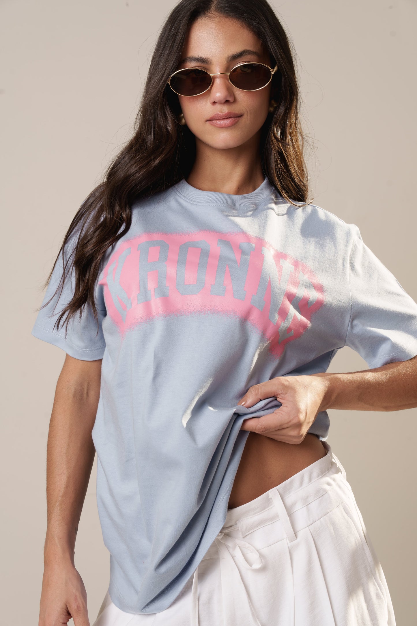 TSHIRT GOLA CARECA COM SILK KRONNE SPRAY