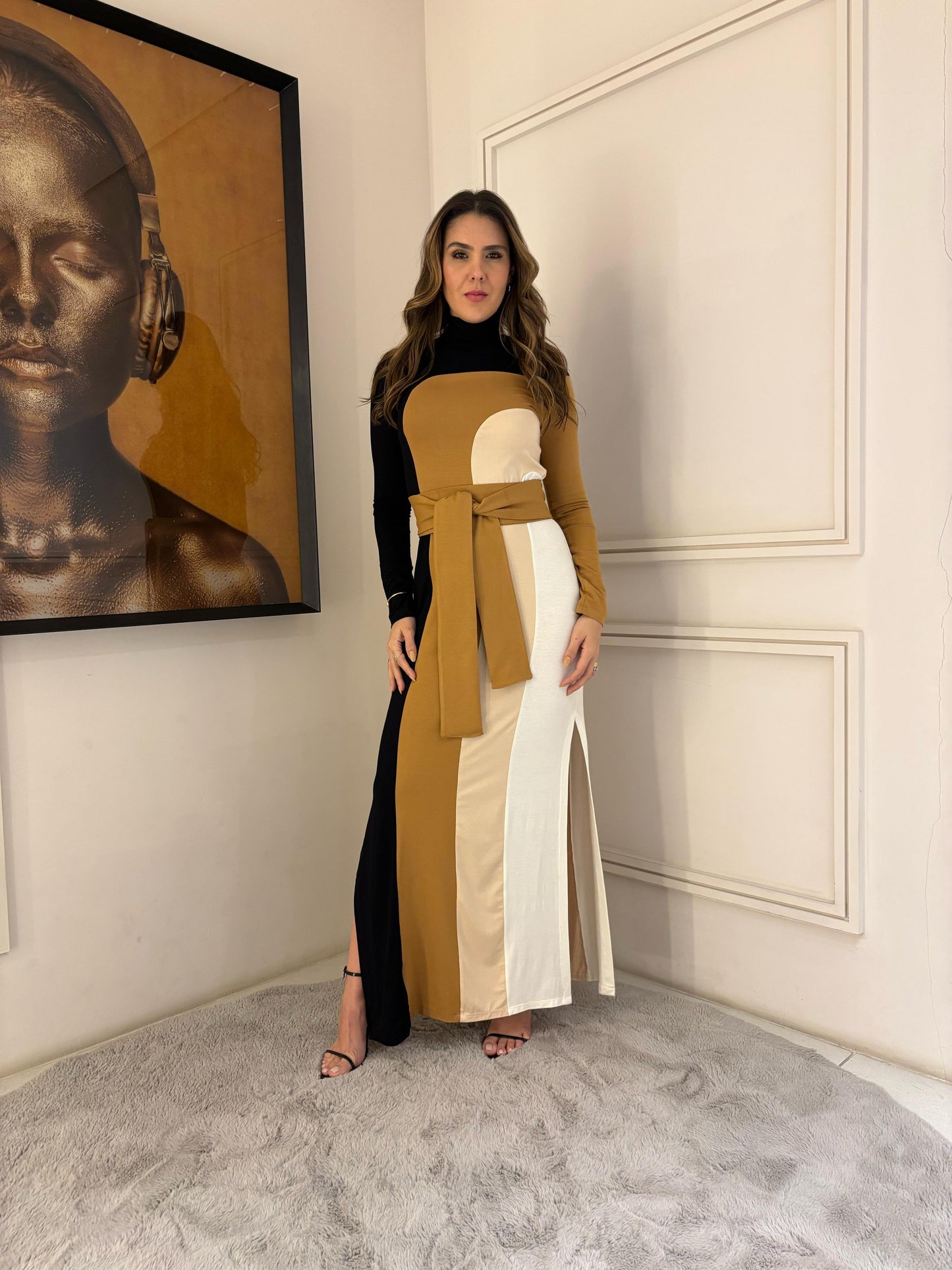 VESTIDO MIDI RECORTES COLORBLOCK KRONNE