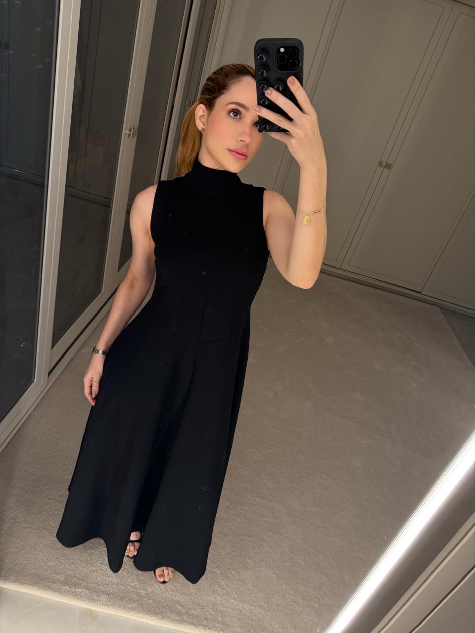 VESTIDO GOLA ALTA NESGAS KRONNE