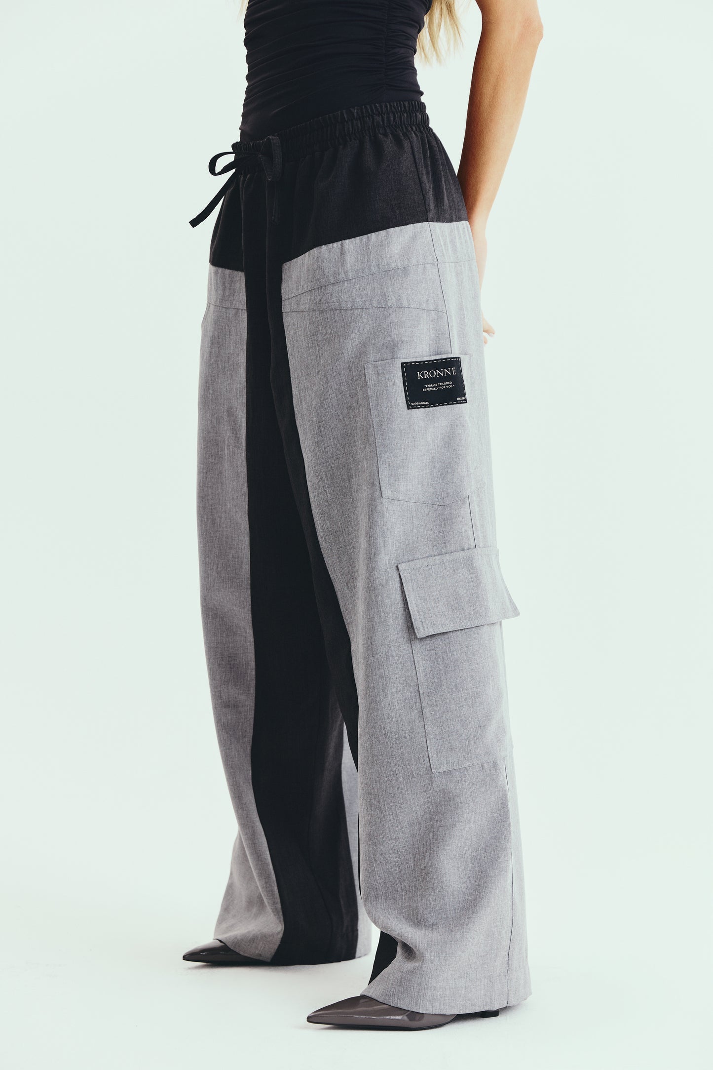 CALÇA RECORTES BICOLOR KRONNE