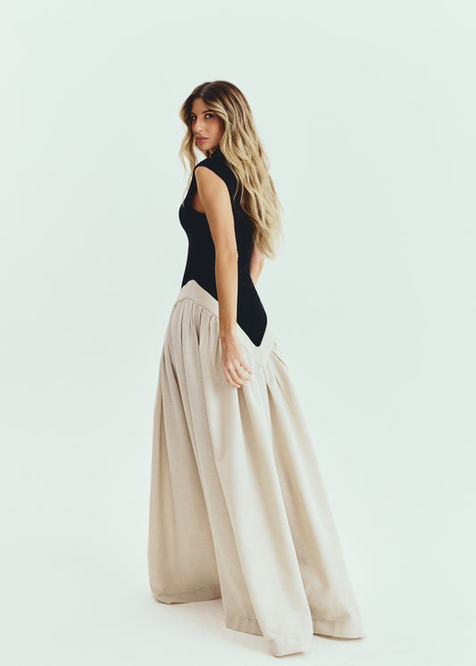 VESTIDO RECORTE CÔNCAVO KRONNE